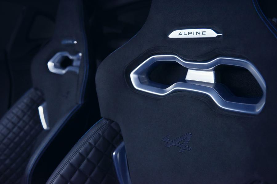 Детали интерьера Alpine A110 Premiere Edition 2017 года  (фото 51 из 186)